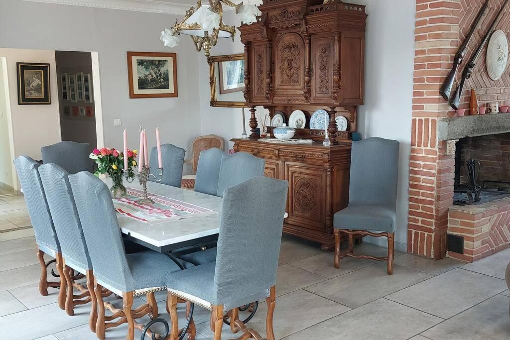 Villa De Charme Avec Piscine Saint-Jory Eksteriør billede